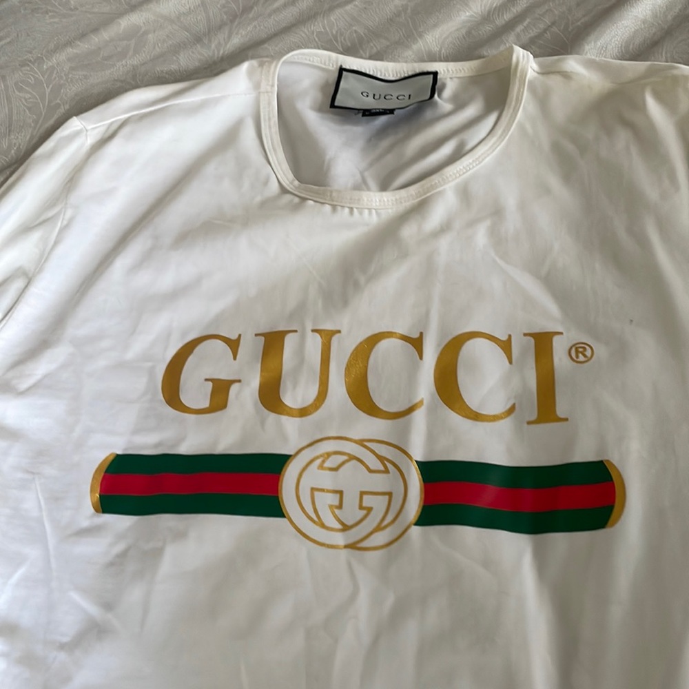 Long sleeve Gucci shirt worn once 3xl